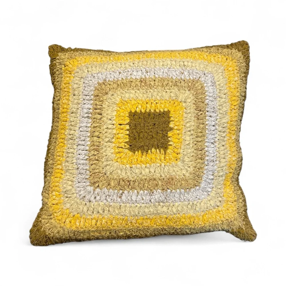 Homespice‎ Decor Handmade Crochet Square Throw Pillow